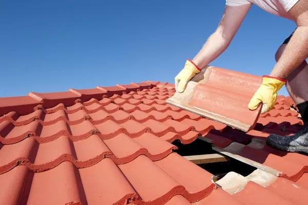 Family Owned Roofing Company St Charles with Trusted Experience
