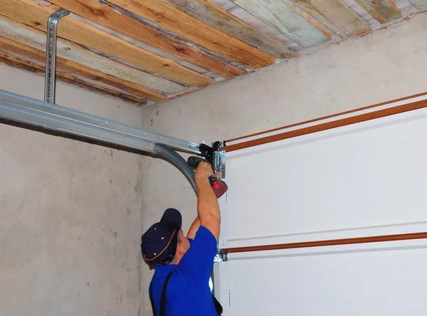Finding Trusted Experts for Hassle Free Garage Door Installation