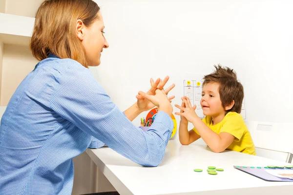Benefit from Dedicated Applied Behavior Analysis Therapist Bloomfield Programs